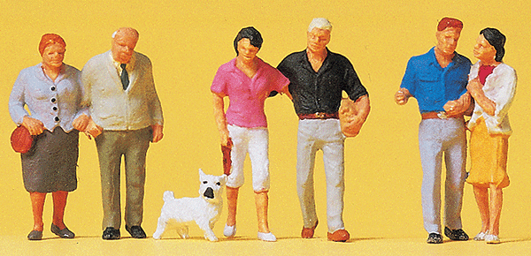Standing Couples w/Dog -- pkg(6)
