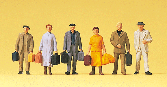 Pedestrians -- Travelers w/Luggage