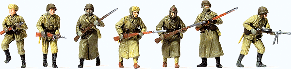 Soviet Union WWII Unpainted Figures -- Attacking Infantrymen Winter Uniform 1941-45 pkg(12)