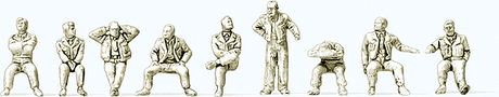 United States WWII Unpainted Figure Set - Kit -- Soldiers in Class A Uniform pkg(9)