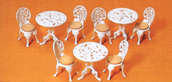 Table & Chairs  1:22.5