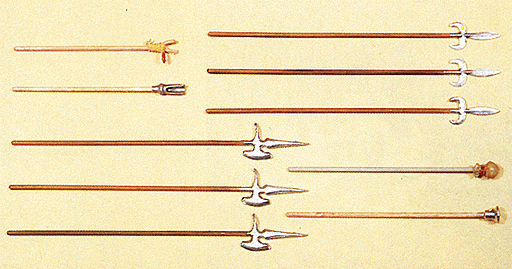 Hand Weapons 1/25 Scale -- For European Soldiers