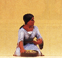Wild West Figures - Native Americans: 1:25 -- Kneeling Woman w/Bowl