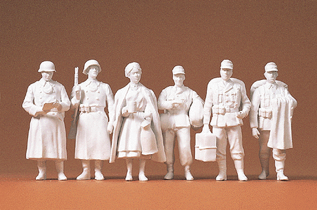 Military - Former German Army WWII - Unpainted 1/35 Scale Figures -- Home Leave pkg(6)