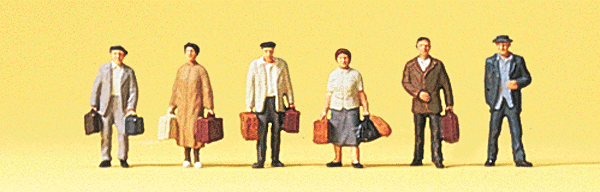 Pedestrians -- Travelers w/Luggage