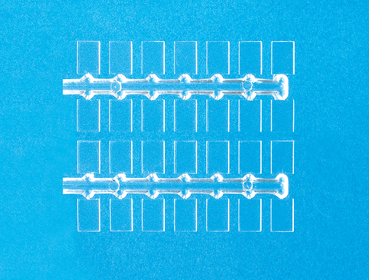 Clear Base Plates -- 3/8 x 1/4"  1 x .7cm pkg(84)