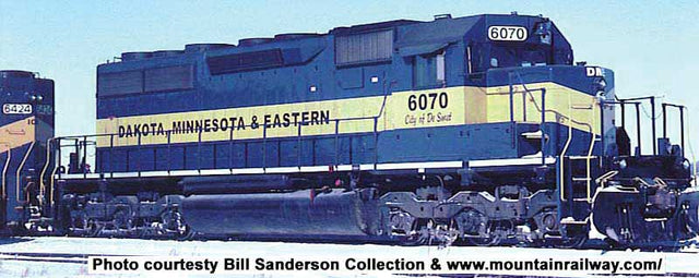 GMD SD40 - LokSound & DCC - Executive Line -- Dakota, Minnesota & Eastern 6082 (blue, yellow)