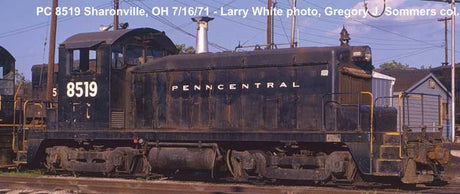 EMD SW1 Phase III - Standard DC -- Penn Central #8519 (black, Micro Logo, NYC-Style Lettering)