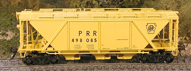Pennsylvania Railroad Class H30 Covered Hopper - Ready to Run - Executive Line -- Pennsylvania Railroad #498072 (1964, MOW yellow, Plain Keystone)