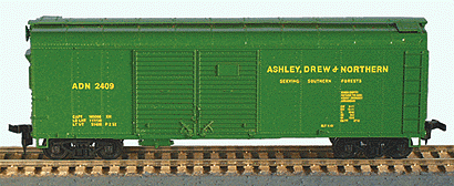40' X-31 Round Roof Double-Door Steel Boxcar -- Ashley, Drew & Northern (green) - Flush Roof