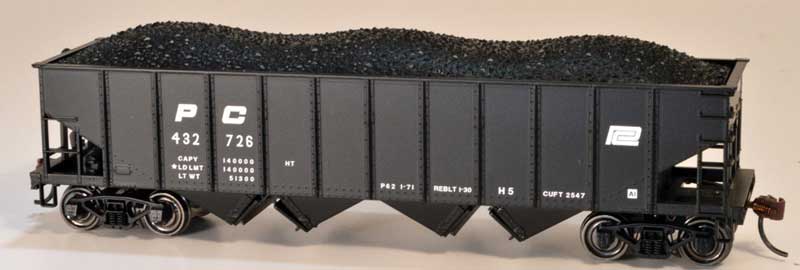 PRR H-21a 4-Bay Hopper - Kit -- Penn Central 732736 (black, Small Logo)