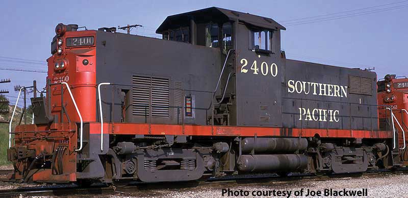 Alco C415 - LokSound & DCC -- Southern Pacific #2402 (gray, red)