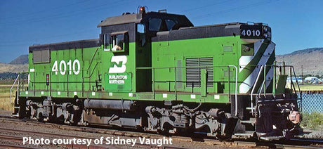 Alco C415 - LokSound & DCC -- Burlington Northern #4011 (Cascade Green, black, white)