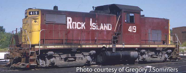 Alco C415 - Standard DC -- Rock Island #420 (maroon, yellow)
