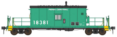 N9E Transfer Caboose - Ready to Run -- Penn Central #18370 (Late, Jade Green, white, black roof)