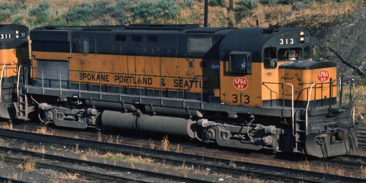 Alco C425 Low Nose - Standard DC -- Spokane, Portland and Seattle #310 (green, yellow)