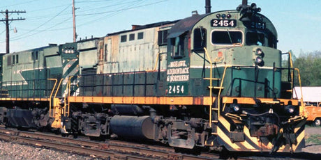 Alco C425 Low Nose - ESU LokSound and DCC -- Mohawk, Adirondack & Northern #2453 (Ex-BCOL, Two-Tone Green, yellow)