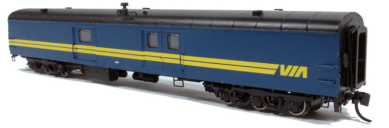 73' Smooth Side Baggage-Express w/6-Wheel Trucks - Ready to Run Panorama Line -- Via Rail Canada #9610 (blue, yellow; Standard Ends)