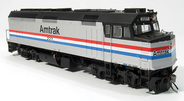 EMD F40PH - Standard DC -- Amtrak #220 (Phase III; Platinum Mist, Equal red, white & blue bands, black)