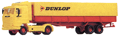 Scania w/flatbed Dunlop