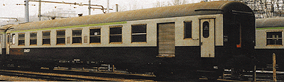 UIC Design Coach -- 2nd Class SNCF