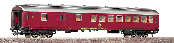 2nd Class Passenger/Baggage Coach - Danish State Railways -- DSB Era IV (Wine Red w/Crown) (1:100)