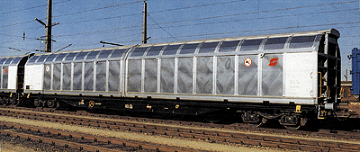 4-Axle Slide Wall Car Era V -- OBB