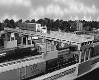 Vintage Highway Overpass -- Kit - 150' Scale w/4 Piers-1
