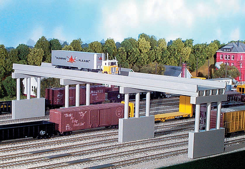 Modern Highway Overpass -- Kit - 150' Scale w/4 Piers-2