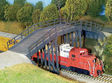 Rural Wooden Overpass (Plastic Kit)-2