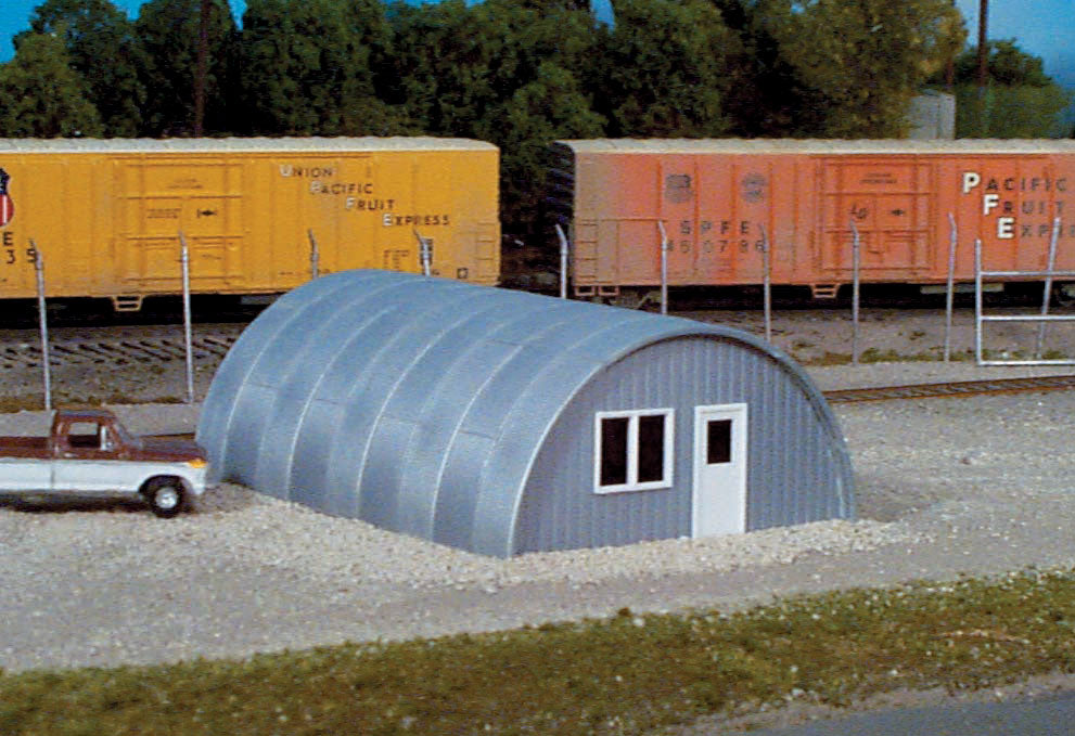 Quonset Hut -- Kit - Scale 24 x 26 x 12'  7.3 x 7.9 x 3.7m