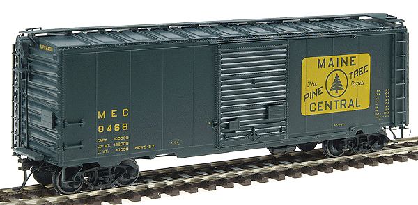 4/3/1 Riveted 10'6" Boxcar w/8' Door - Assembled -- Maine Central (MEC Green)