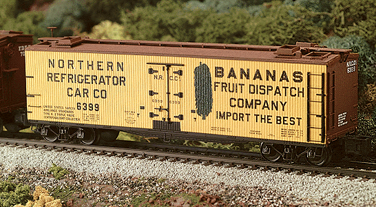 40' Wooden Billboard Reefer -- Northern Refrigerator Car Company Banana Car #6399