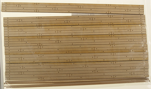 3 Rail Wood Grade Crossing -- pkg(2)