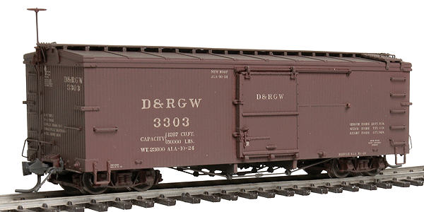 Blackstone Models(TM) 3000 Series 30' Wood Boxcar - Ready to Run -- Denver & Rio Grande Western #3303 (Weathered, 1924 Boxcar Red, No Logo)