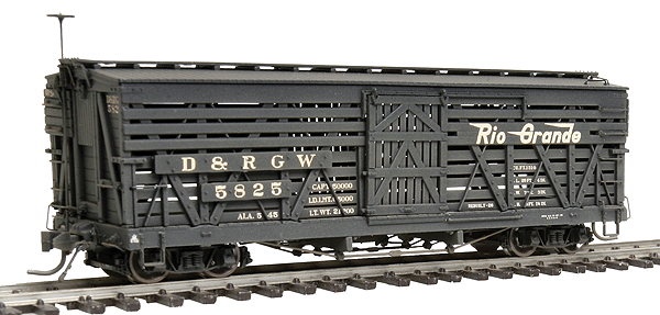 Blackstone Models(TM) 5500-Series 30' Stock Car - Ready to Run -- Denver & Rio Grande Western #5825 (Weathered, black, 1940s Flying Grande Log