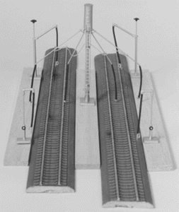 Double-Track Diesel Sand Tower, Fuel & Water Columns -- 3/4 x 5/8 x 4-7/8"  1.9 x 1.6 x 12.3cm