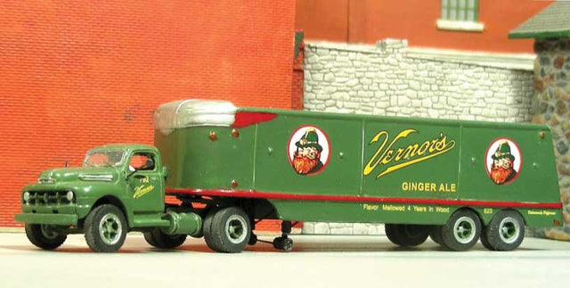 1952 Tractor with Keg Trailer - Resin Kit -- Unpainted with Vernors Decals-1