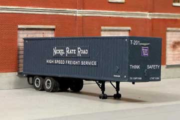 32' Ribside Tandem-Axle Semi Trailer - Resin Kit -- Unpainted with Nickel Plate Decals