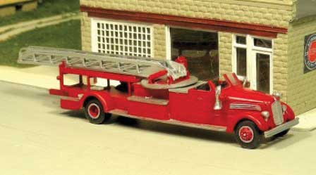1946-1951 Seagrave Aerial Ladder Fire Truck - Resin Kit -- Unpainted Resin Castings