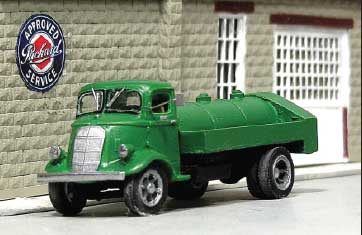1937 Studebaker Gasoline Tank Truck - Resin Kit -- Unpainted Resin Castings