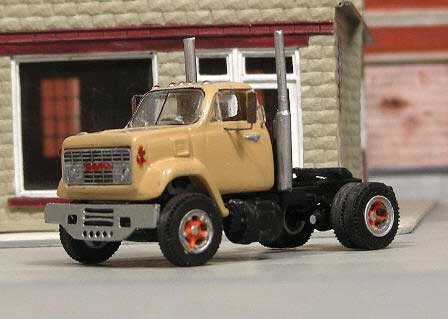 1971-1977 GMC Single-Axle Tractor w/High-Mount Cab, Short Hood - Resin Kit -- Undecorated