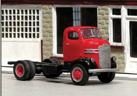 1940-1947 Dodge Cab-Over-Engine (COE) Tractor Only Long Chassis - Kit -- Undecorated Resin Kit