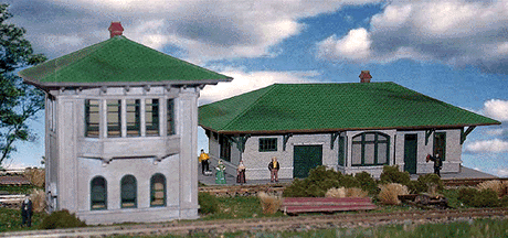 Master Craftsman Series Laser-Cut Wood Kit -- Greendel Station & Tower - 3-1/2 x 6, 2-1/2 x 3"  8.7 x 15, 6.2 x 7.5cm