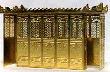 Shire Scenes Scenery Detail - Kit (Etched Metal) -- Public Lavatory with Ornate Trim