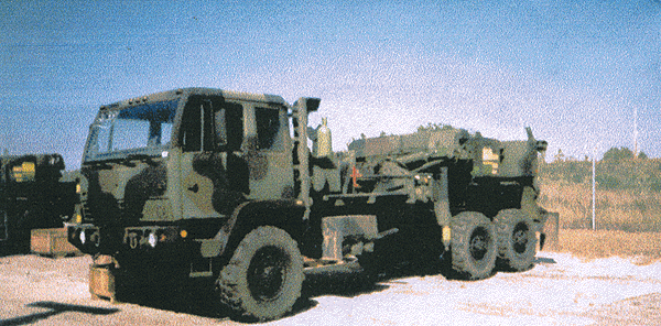 Modern US Army - MTV Series Heavy Trucks -- M1089 5-Ton Capacity 3-Axle 6x6 Wrecker