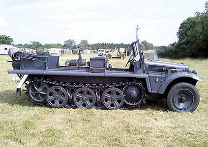 Former German Army WWII Half-Track - Kit -- Sd.Kfz. 10 IZgKw Artillery Tractor