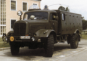 Military - Modern German Army (BW) - Fire Apparatus -- Tankloschfahrzeug TLF 2400 Tanker/Pumper