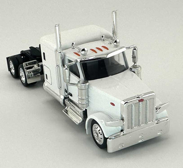 Peterbilt 589 72" Sleeper-Cab Semi Tractor - Assembled -- White-1