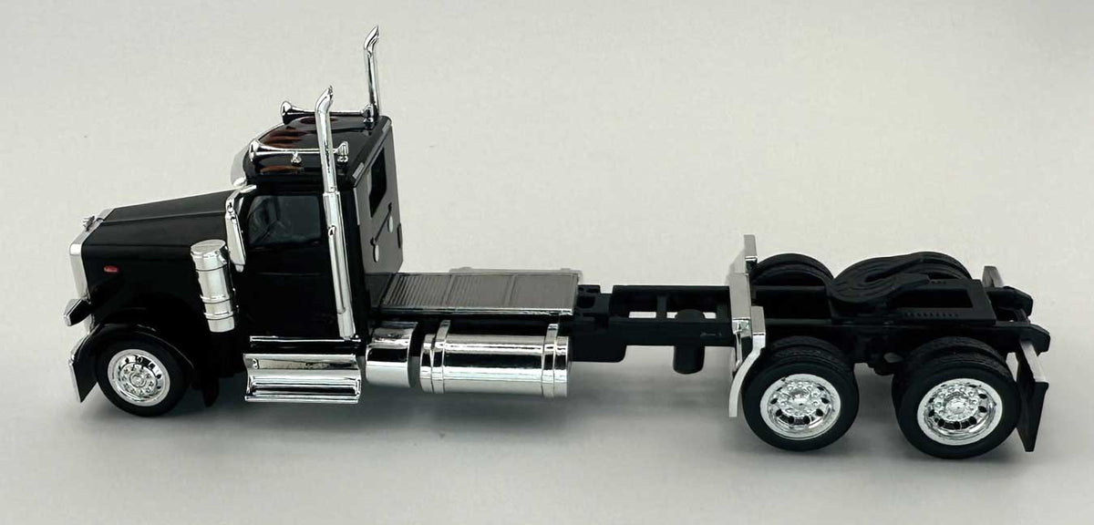 Peterbilt 589 2-Axle Day-Cab Semi Tractor - Assembled -- Black-3